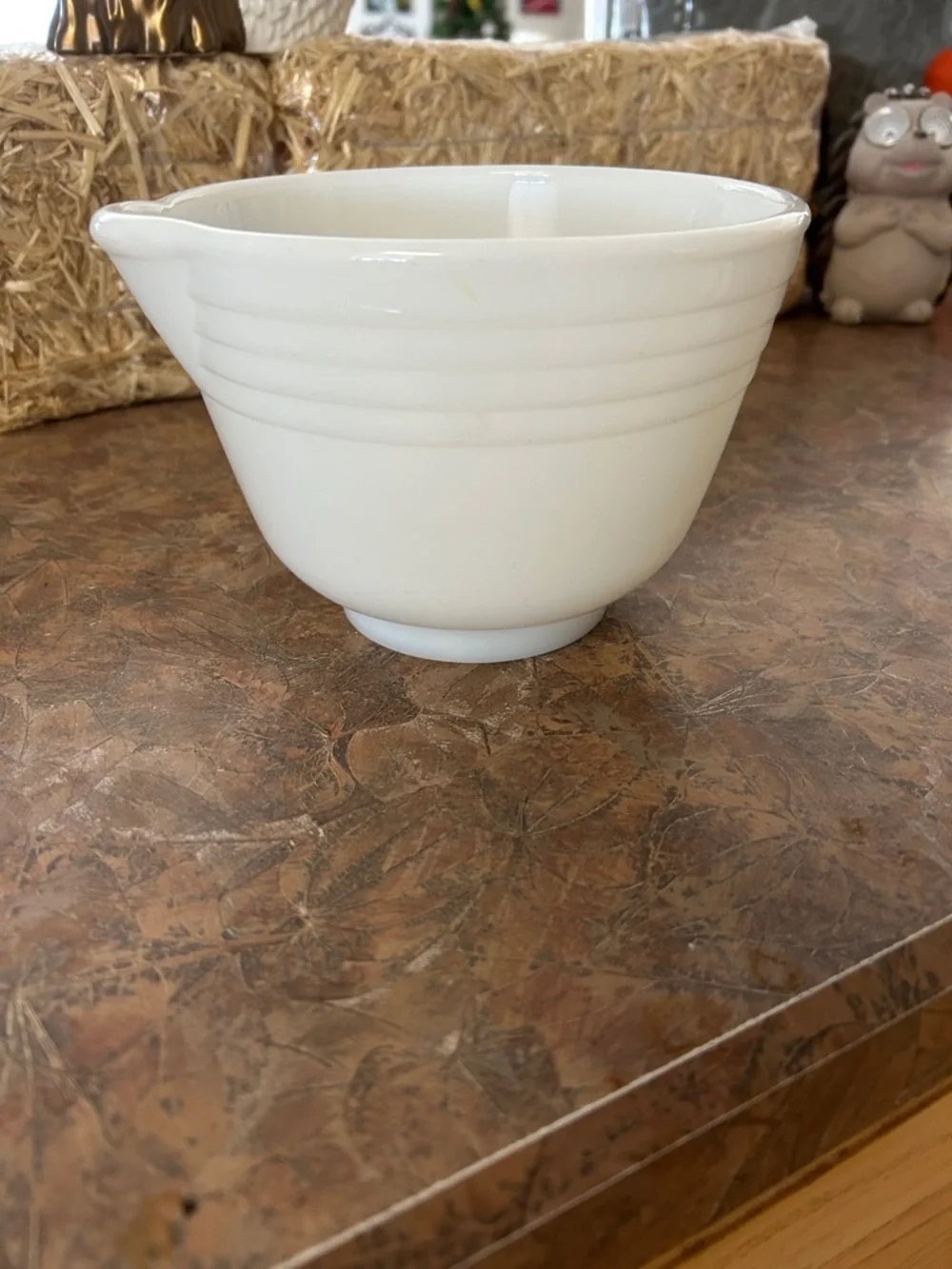 PYREX Vintage Hamilton Beach Milk Glass Mixing Bowl With Spout USA Made